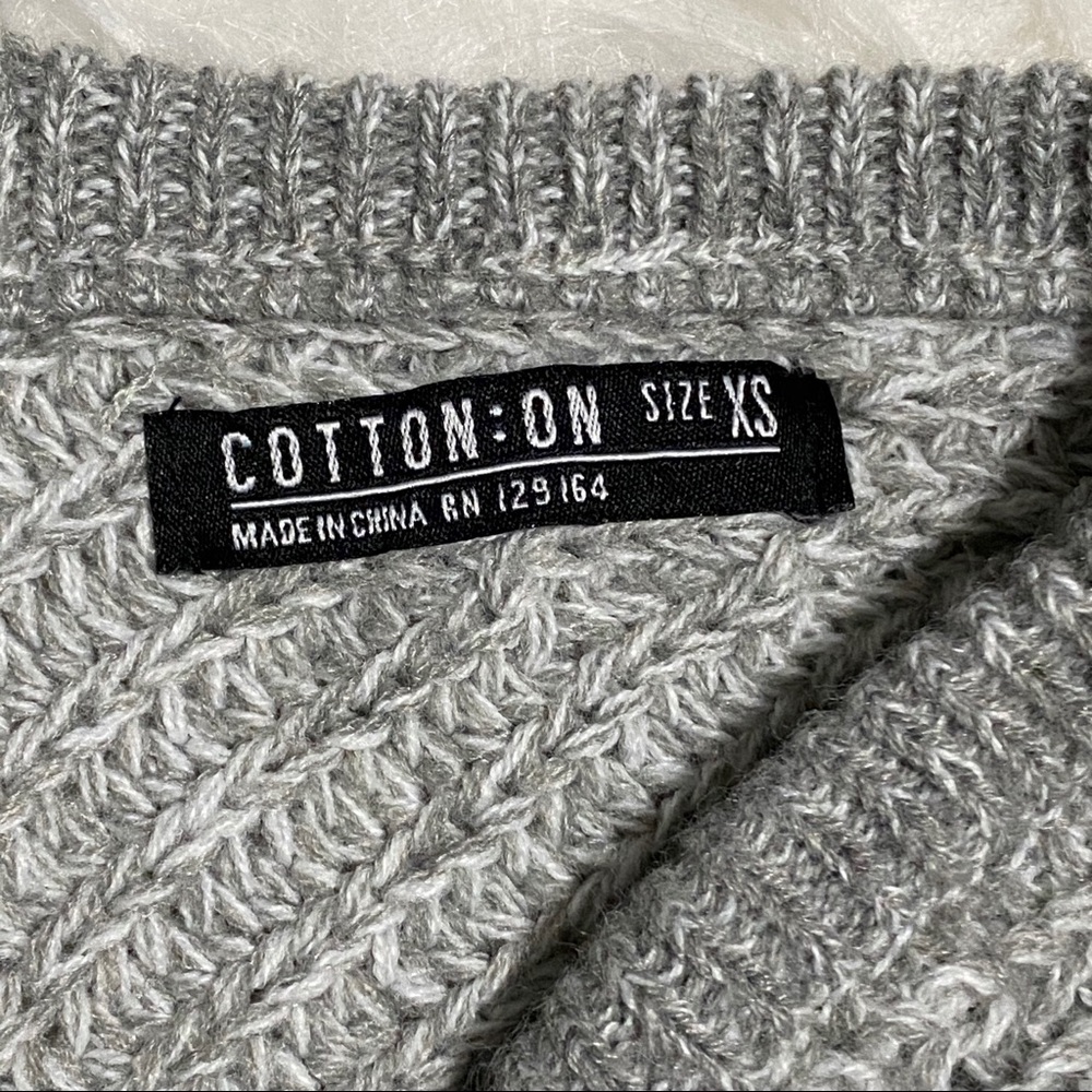 COTTON ON Gray Knitted Shoulder Cutout Swe… - Picture 5 of 5